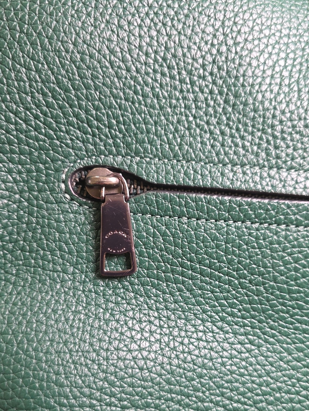 Coach CC435 Cary Soft Pebble Leather Large Shoulder Bag Dark Pine Hobo EUC - Picture 12 of 17